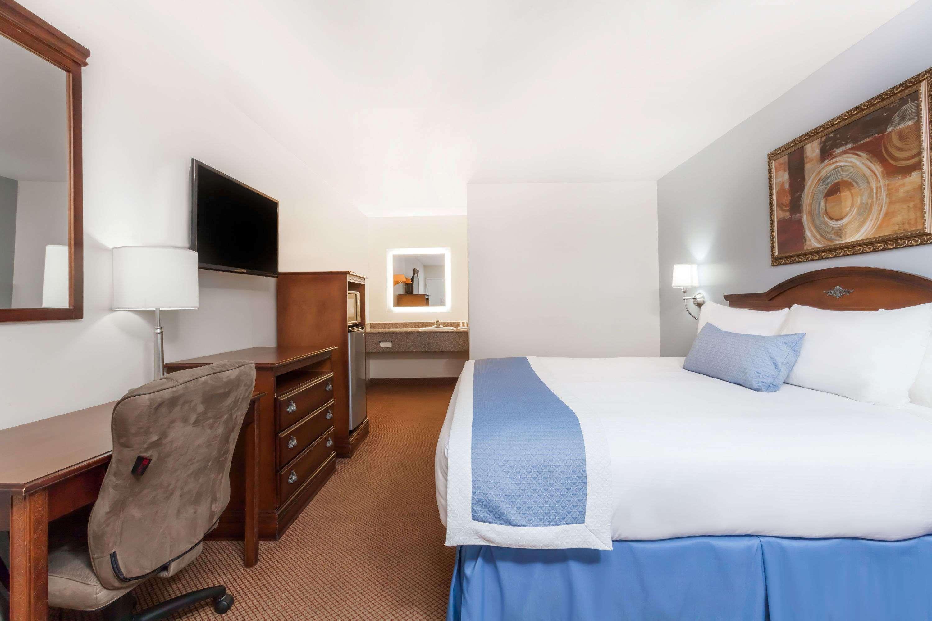 Days Inn By Wyndham Hampton Exteriér fotografie