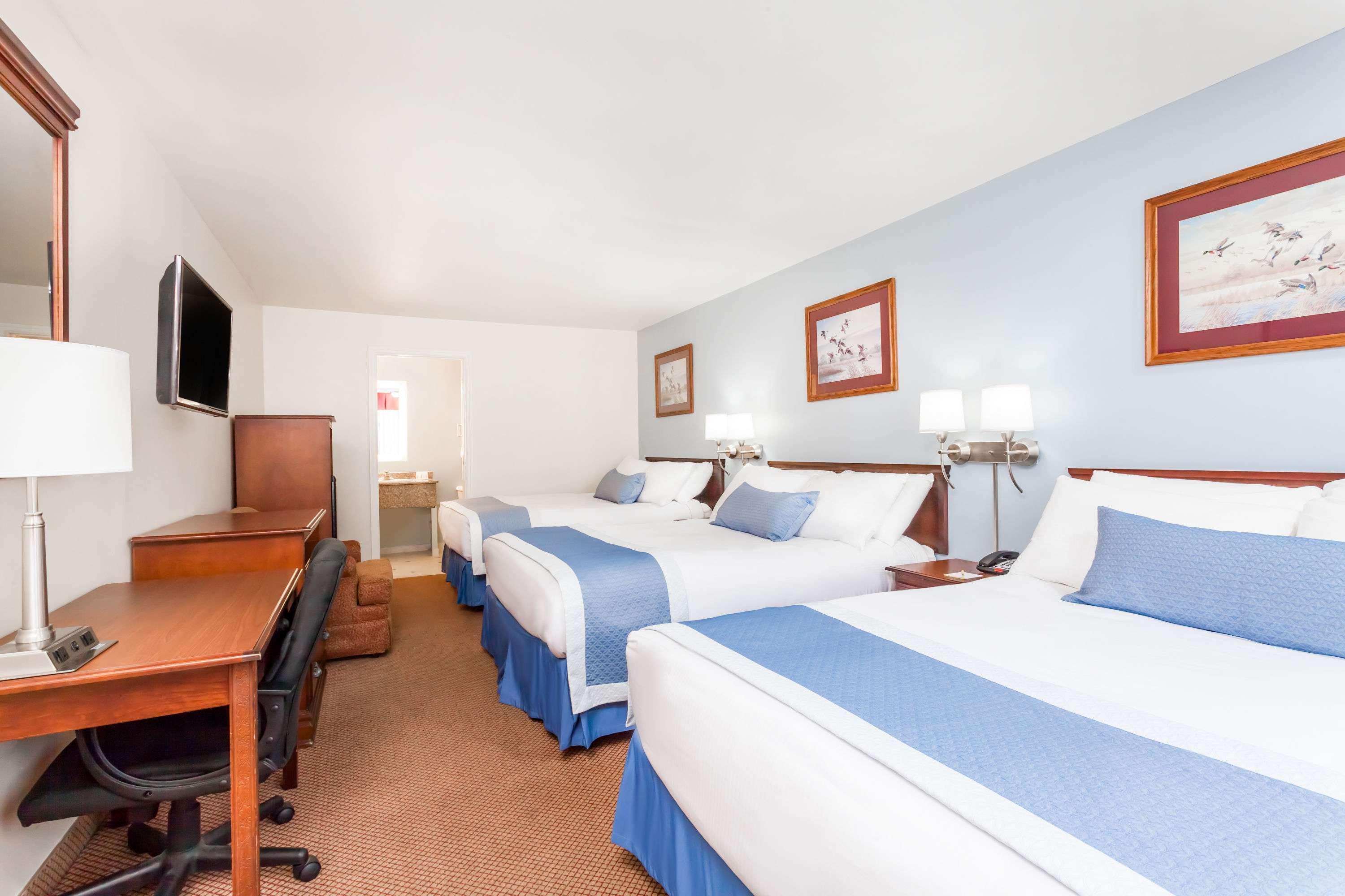 Days Inn By Wyndham Hampton Exteriér fotografie